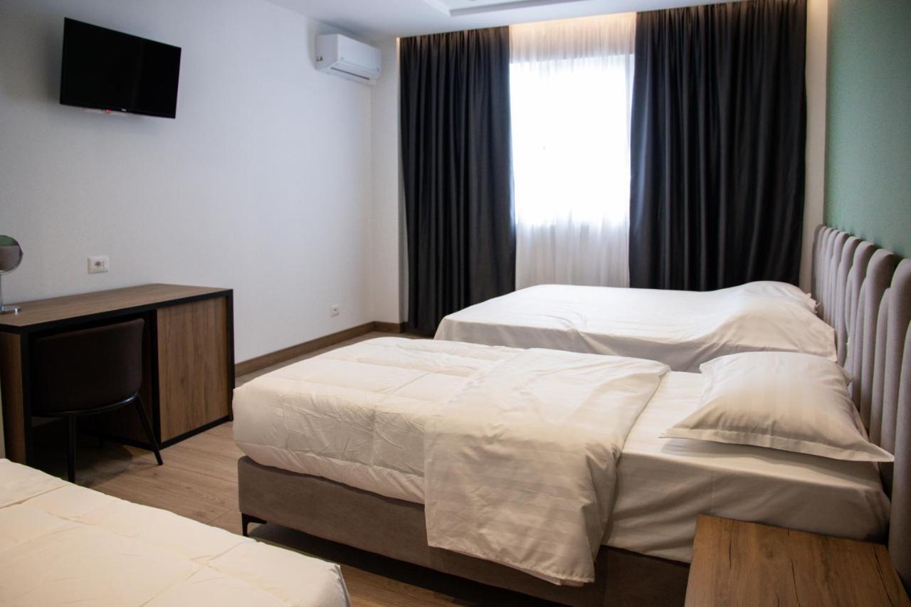 Hotel Blini Shkodër Exteriér fotografie
