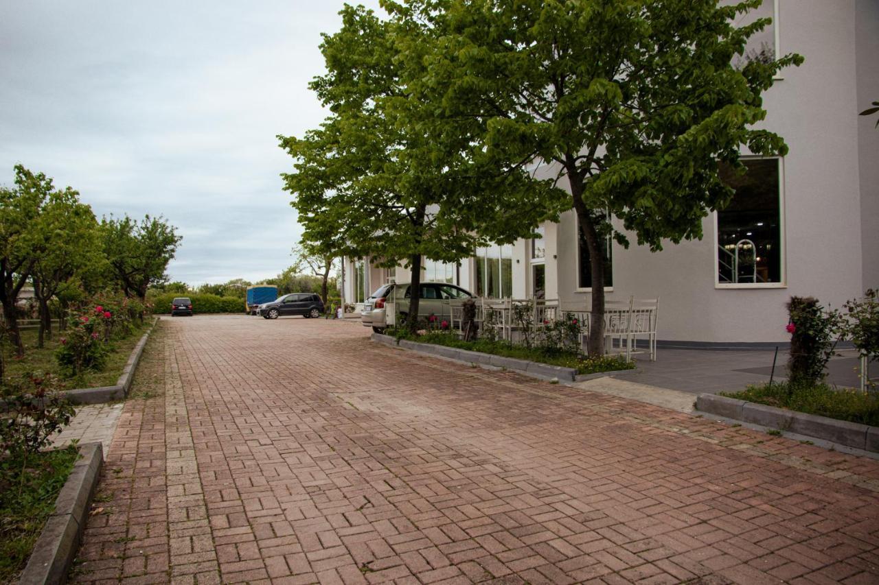 Hotel Blini Shkodër Exteriér fotografie