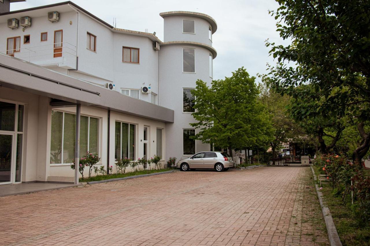 Hotel Blini Shkodër Exteriér fotografie